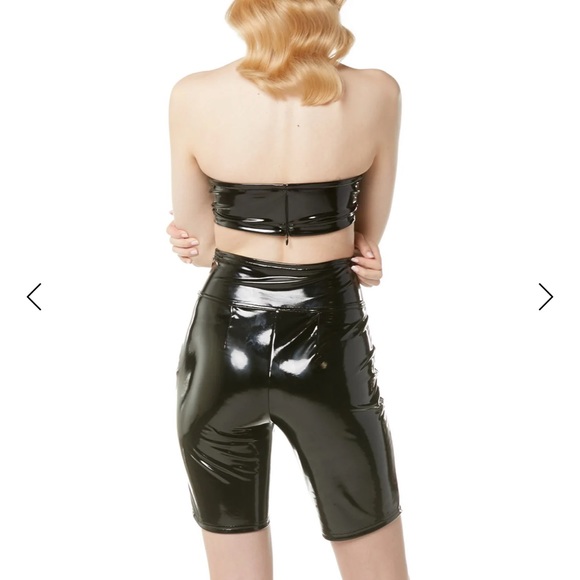 STEELE LATEX BIKER SHORTS🖤 - Picture 3 of 3